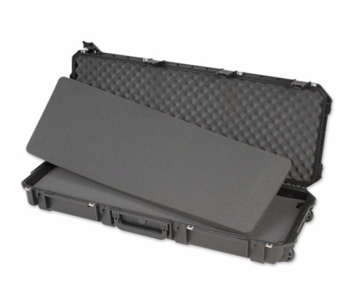 SKB 3i-4214-5B-L Case with Layered Foam (with Wheels)