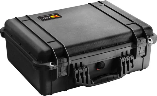 Peli 1520 Case - Black - Case with Foam