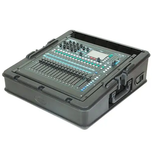SKB 1SKB-R100 Roto-moulded 10U Top Mixer Rack