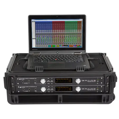 SKB 1SKB-ISF2U Injection Moulded 2U Studio Flyer Rack Case with Wheels