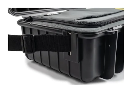 B&W Outdoor Case Type 5000 (PP.221): Photo Bag - Strap Close-up