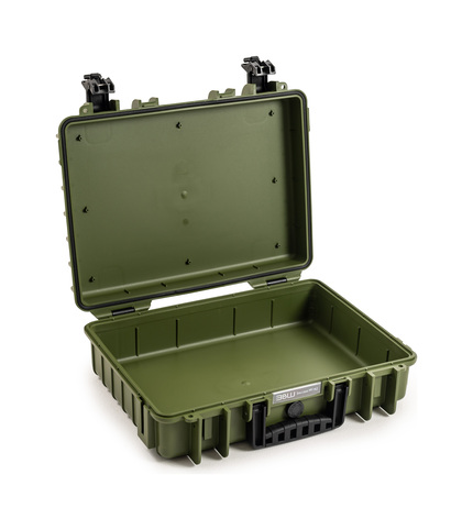 B&W Outdoor Case Type 5040 (PP.162): Bronze Green - Three-Quarter Front Open