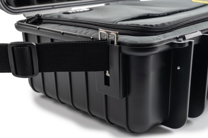 B&W Outdoor Case Type 6040 (PP.210): Photo Bag - Strap Close-up Action Shot