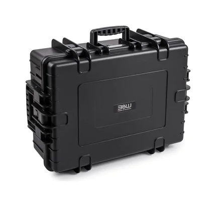 B&W Outdoor Case Type 6500 (PP.510): Black - Three-Quarter Front Closed