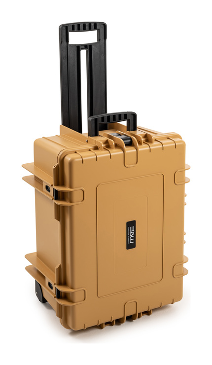 B&W Outdoor Case Type 6800 (PP.709) with Wheels: Desert Tan - Three-Quarter Front Upright Handel Extended