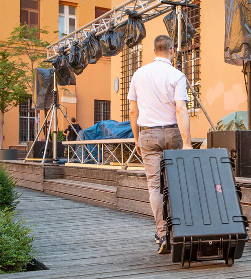 Explorer 7641 15U Rack Case With Wheels - Carrying