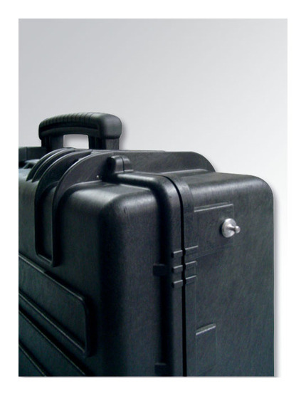 Explorer Shoulder Strap Kit SHOULDERKIT.U - How to fix to Explorer case