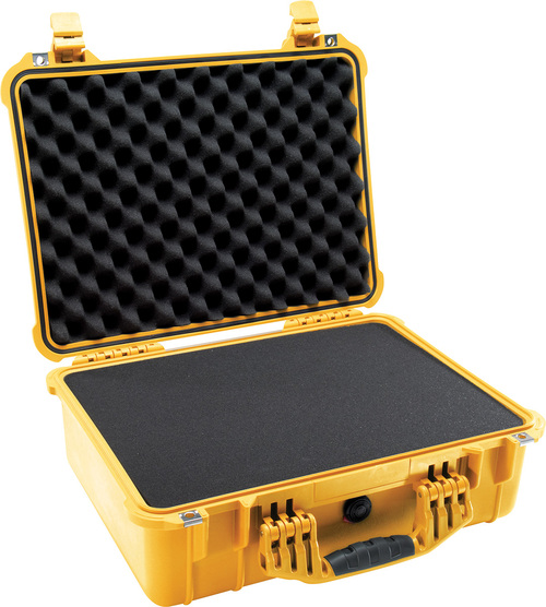 Peli 1520 Case With Foam SPECIAL OFFER