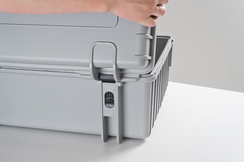 B&W Quick Release Hinge Set (for Type 3000 - 6800 Cases)