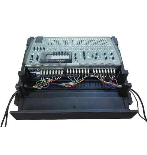 SKB 1RMX32-DHW Behringer X32 Mixer Case with Wheels