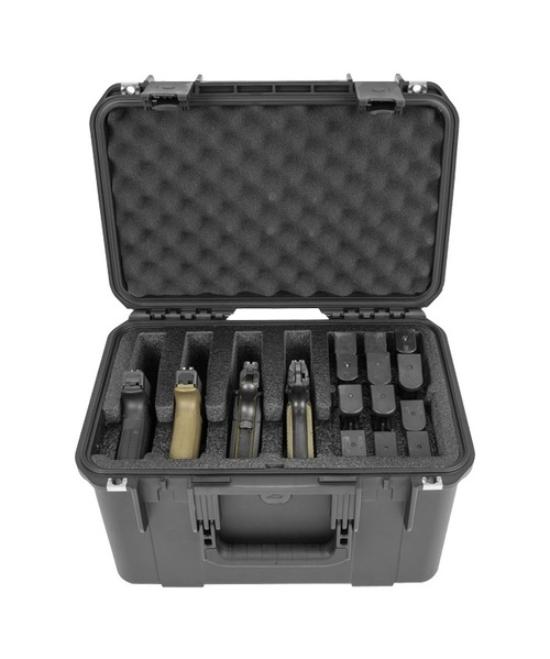 Inside of the SKB 3I-1610-10B-M Five Handgun Case