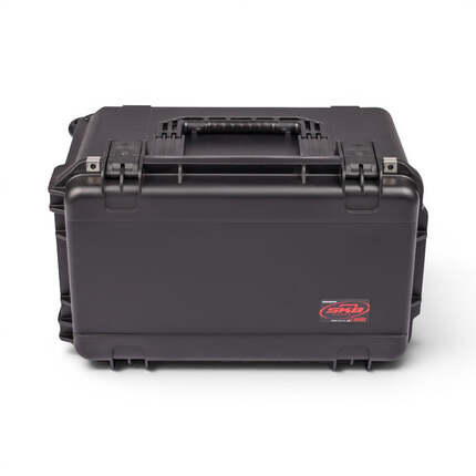 SKB 3I-2213-12B-E Case with Wheels (Empty)