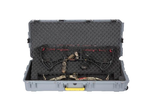 SKB 3I-4217-7G-PS Pro Series 4217-7 Double Bow Case with Wheels