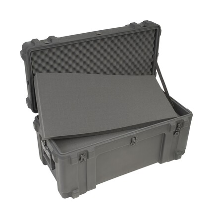 SKB rSeries 3214-15 Case with Wheels